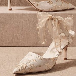 -Something Bleu - Elvie Pump Heel—